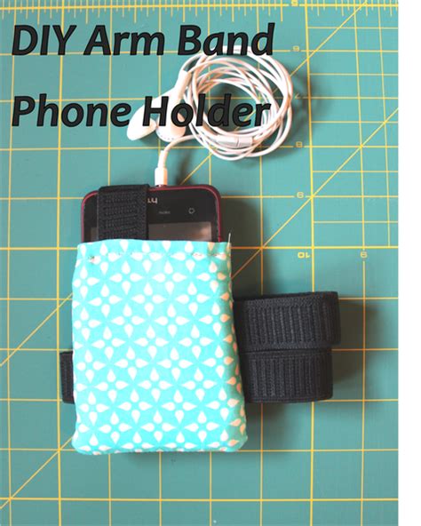 DIY Arm Band Phone Holder | Phone arm band, Arm band, Diy phone holder