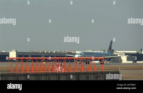 Air canada airbus a320 Stock Videos & Footage - HD and 4K Video Clips - Alamy