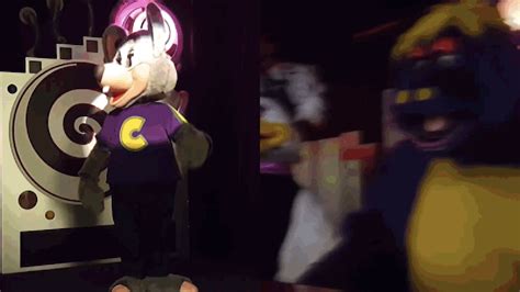 Chuck E. Cheese's Animatronic Band Is Starting to Break Up and Fans Are ...