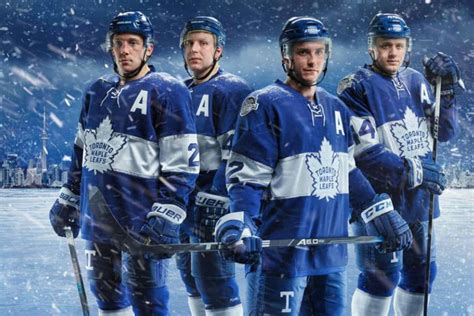 Maple Leafs, Red Wings unveil Centennial Classic jerseys - The Hockey News