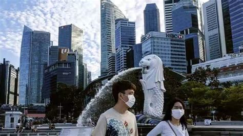 Singapore experiencing another Covid-19 wave: Health minister warns ...