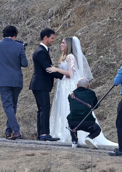 Taylor Lautner and Taylor Dome tie the knot in an outdoor wedding: Photos