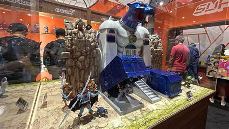 SDCC: ThunderCats Ho! Super7 Unveils ULTIMATES! Cats' Lair Playset - The Pop Insider