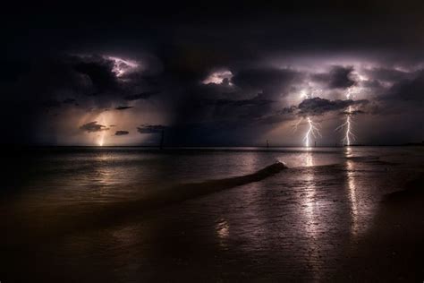 Lightning photography, Storm pictures, Adventure photographer