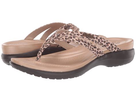 Crocs™ Synthetic Capri Leopard Print Strappy Flip - Lyst