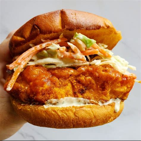 Crispy Buffalo Chicken Sandwich - Lite Cravings