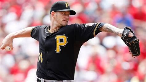 A.J. Burnett keys Pirates' huge win over Reds: NL roundup | CBC Sports