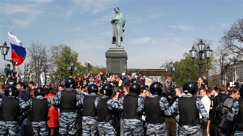 Nearly 1600 reported arrested in Russian anti-Putin protests | Fox News