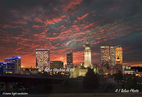 Tulsa Oklahoma skyline picture at night. Tulsa has world-class cultural ...