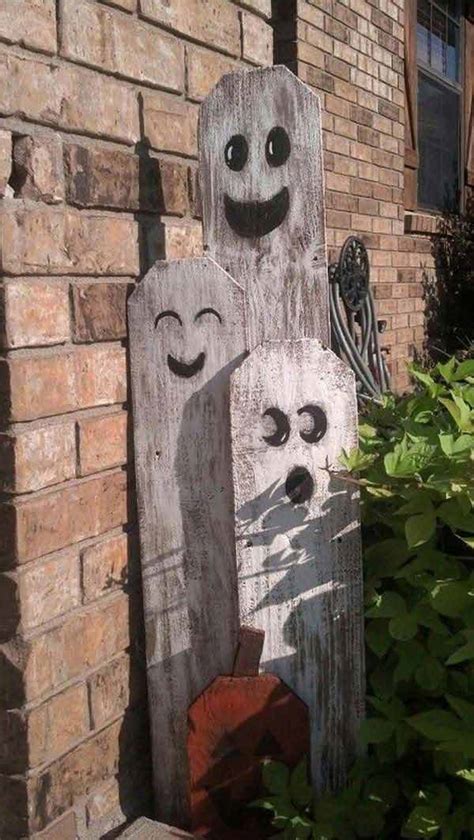 15+ Best Wooden Ideas for Halloween Yard Decorations - K4 Craft