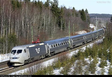 Swedish High Speed Train Statens Jarnvagar X2000 at Ralingsås, Sweden ...