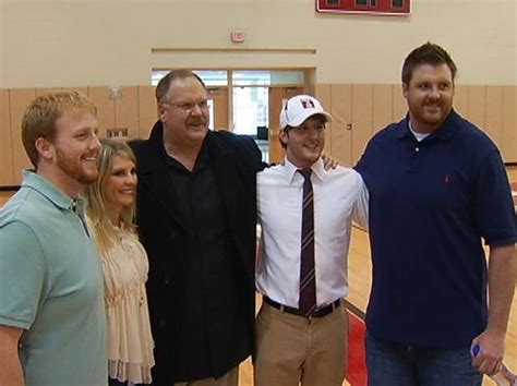 Andy Reid’s Son Commits to Temple Football – NBC10 Philadelphia