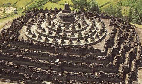 World's Largest Complex Of Borobudur - Spectacular Buddhist Masterpiece - Ancient Pages