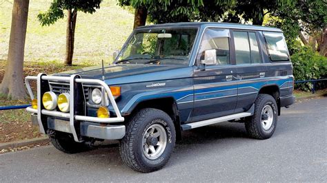 1990 Toyota Land Cruiser 70-series 5-speed Diesel (USA Import) Japan Auction Purchase Review ...