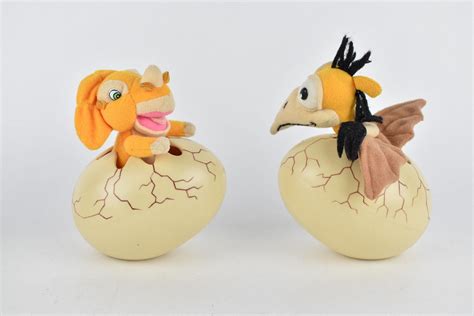 Land Before Time Hatching Eggs Plush Toys Littlefoot Cera Ducky Petrie Set VTG | #1962192977