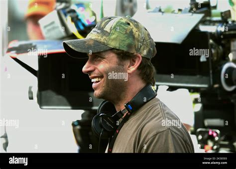 ZACK SNYDER, DAWN OF THE DEAD, 2004 Stock Photo - Alamy