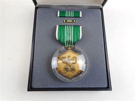 ASSORTED US MILITARY MEDALS - Switzer's Auction & Appraisal Service