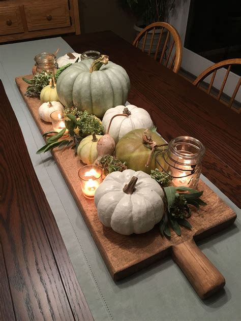 Most Amazing Farmhouse Table Centrepiece Design Ideas 02 | Fall ...