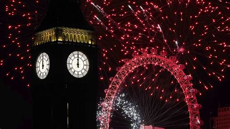 New Year 2024: Spectacular celebrations in London as UK welcomes in ...