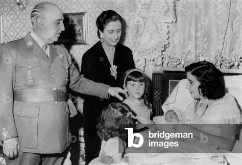 Image of General Francisco Franco with his wife Maria del Carmen Polo