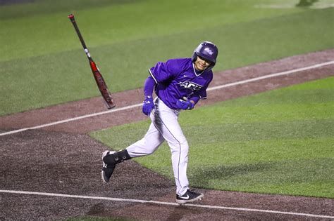 Gallery: Baseball outmatches Youngstown State Penguins - The Optimist