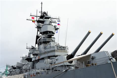 USS Iowa, BB-61: 16" Guns - a photo on Flickriver