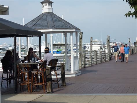 Marina Bay, Quincy MA - Shop, Dine with Waterfront Views of Boston