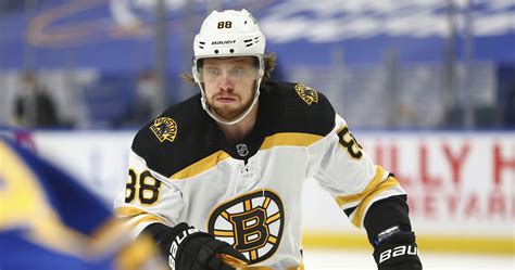 Bruins' David Pastrnak Announces Death of His Newborn Son Viggo | News ...