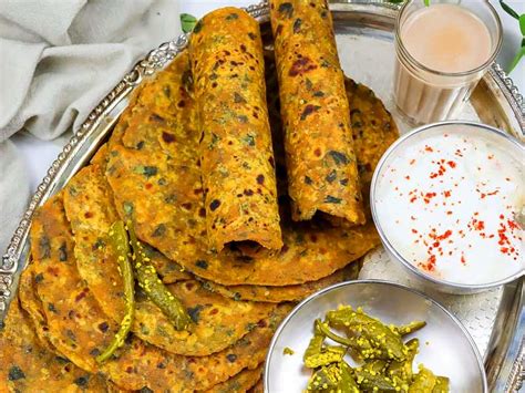 5 Yummy Yet Healthy Indian Snacks To Pack For Your Trip