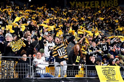 Pittsburgh Steelers Fans Revolt Over Stadiums New Name: 'It Is HORRIBLE