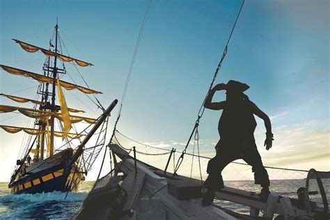 Pirate Ship Sunset Dinner and Show in Los Cabos 2024 - Cabo San Lucas