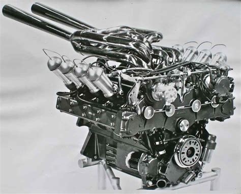 Ford 428ci. dohc engine