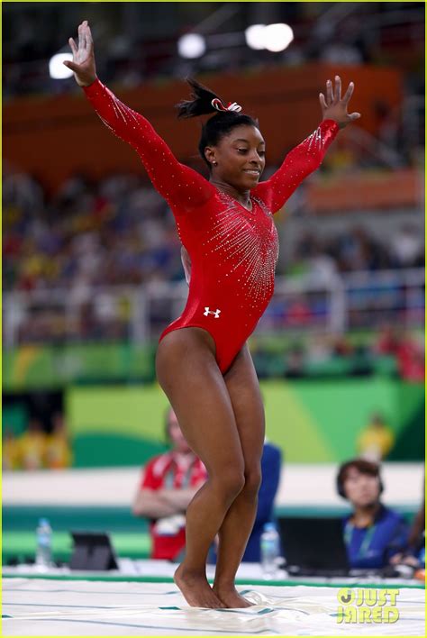 Full Sized Photo of simone biles vault gold medal rio olympics 08 ...