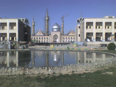 Tehrān, Behesht-e Zahra Cemetery