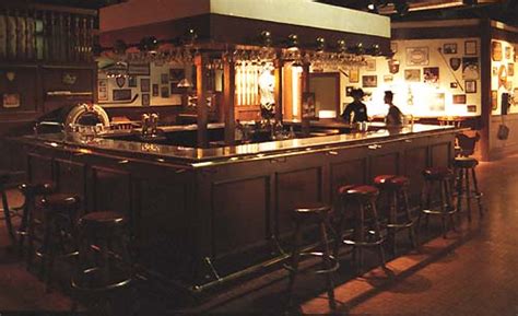 The Cheers bar - now at the Hollywood Entertainment Museum (photo)