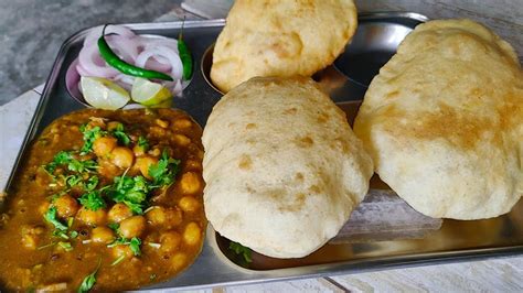 स्वादिष्ट छोले भटूरे रेसिपी हिंदी में । Delicious Chhole Bhature recipe in Hindi