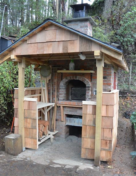 A new brick bread oven, a year later | The Fresh Loaf