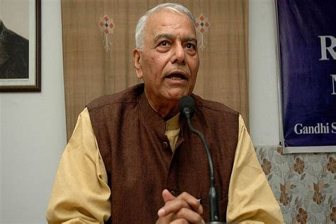 Former BJP leader Yashwant Sinha asked to return from Srinagar Airport - The Statesman