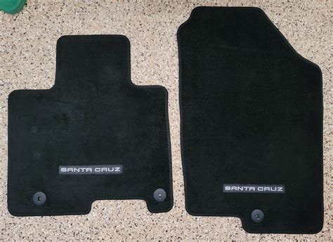 NEW OEM CARPETED FLOOR MATS - FRONT TWO | Hyundai Santa Cruz Forum