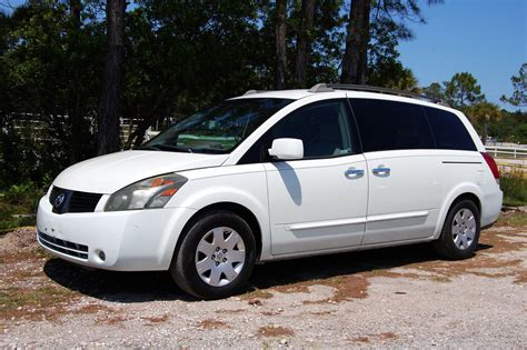 2005 Nissan quest sl features