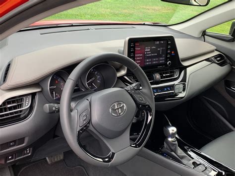 2020 Toyota C-HR: 46 Interior Photos | U.S. News