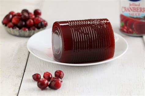 Why I'll Always Prefer Canned Cranberry Sauce Over Homemade Recipes