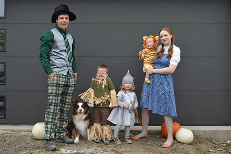 family-wizard-of-oz-costumes-14 | Madness & Method