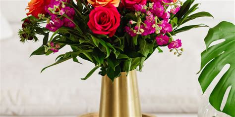 3 Tips for Sending Graduation Flowers that Say Congratulations