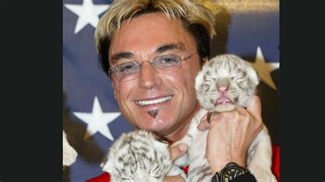 Roy Horn of Siegfried & Roy dies from coronavirus at 75 | NBC4 WCMH-TV