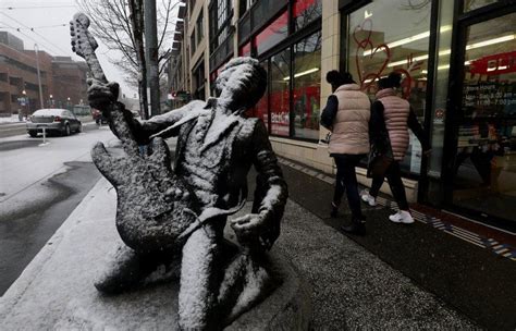 Snow in Seattle?! Here’s what to expect | The Seattle Times