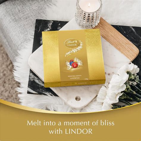 Lindt Lindor Assorted Chocolate Gift Box 150g | Australia - Brewquets