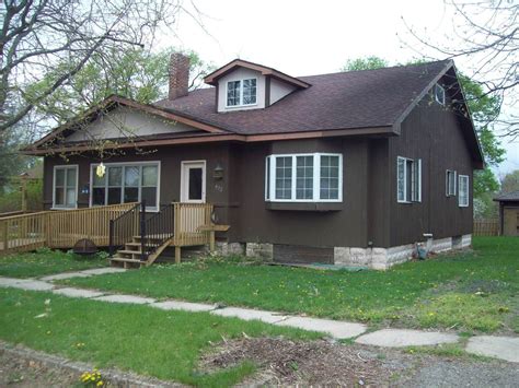 402 Ross St, Walnut, IL 61376 | Trulia