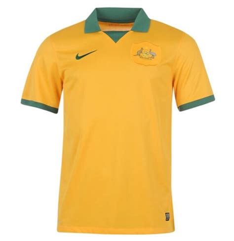 Items similar to Australia (Socceroos) Football Jersey on Etsy