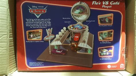 DISNEY PIXAR CARS - Flo's V8 Café Playset | eBay